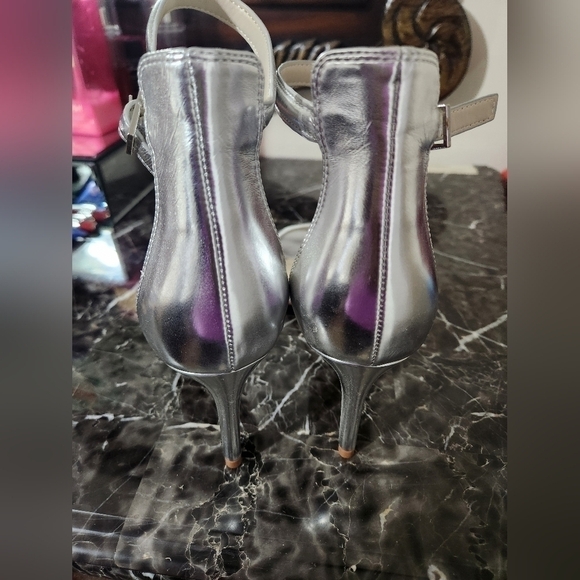 Kenneth Cole Mallory heel - Picture 5 of 7